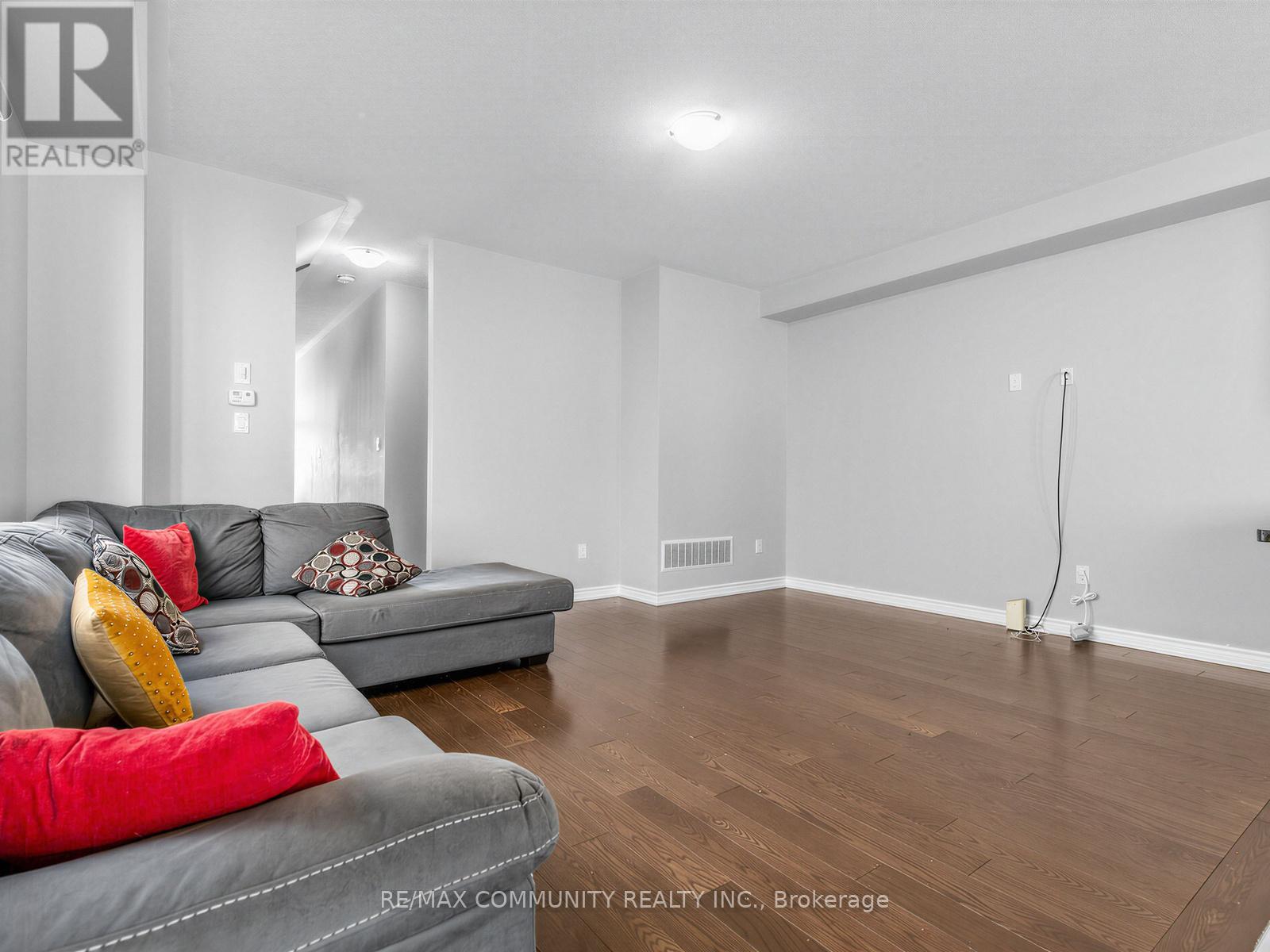 62 Littlewood Drive, Whitby, Ontario  L1P 0H4 - Photo 12 - E13047646