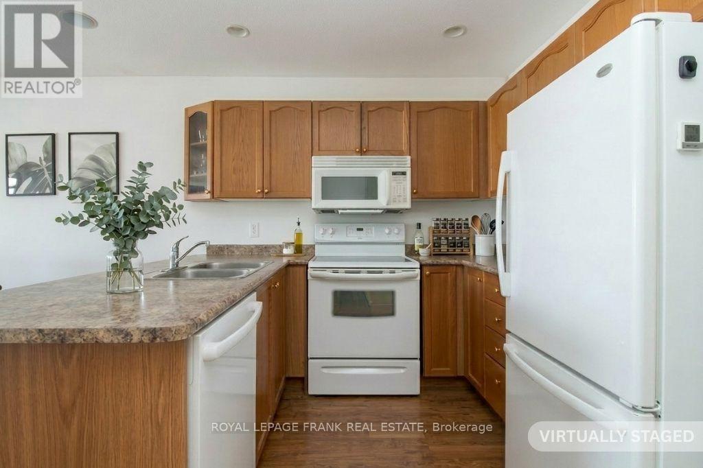 416 Abound Crescent, Peterborough, Ontario  K9J 8S2 - Photo 2 - X12899414