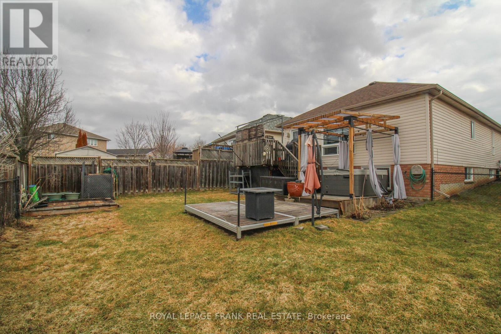 416 Abound Crescent, Peterborough, Ontario  K9J 8S2 - Photo 14 - X12899414