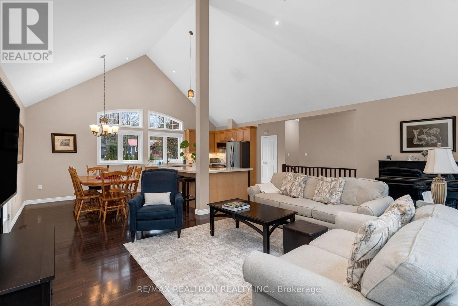 26 Old Trail Road, Tiny, Ontario  L0L 2T0 - Photo 11 - S13077046
