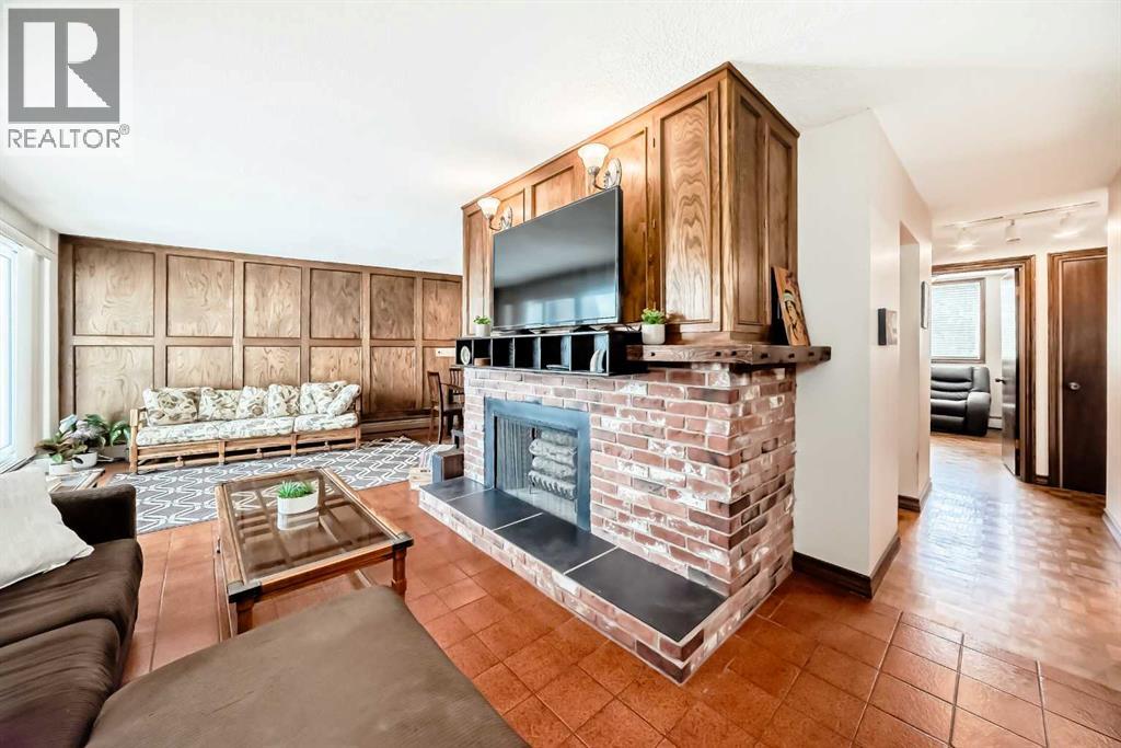 201, 512 Cedar Crescent SW, Calgary, Alberta  T3C 2Y8 - Photo 11 - A2304899