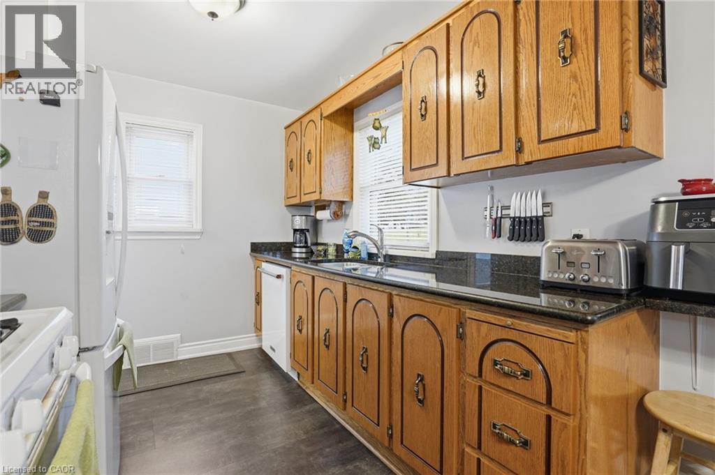 44 Lake Avenue N, Hamilton, Ontario  L8E 1L3 - Photo 11 - 40824730