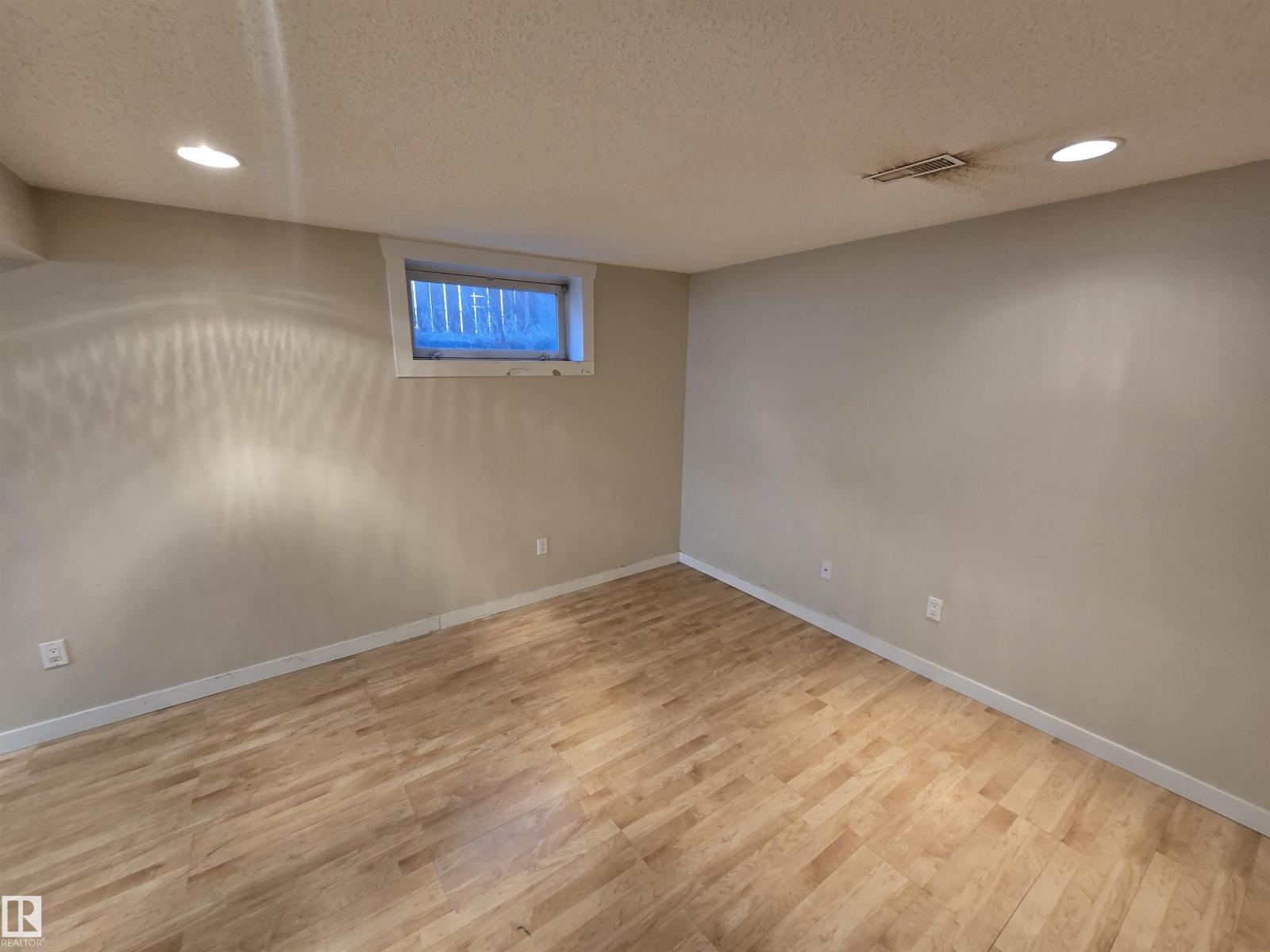 Unknown Address, ,     - Photo 19 - E4485564