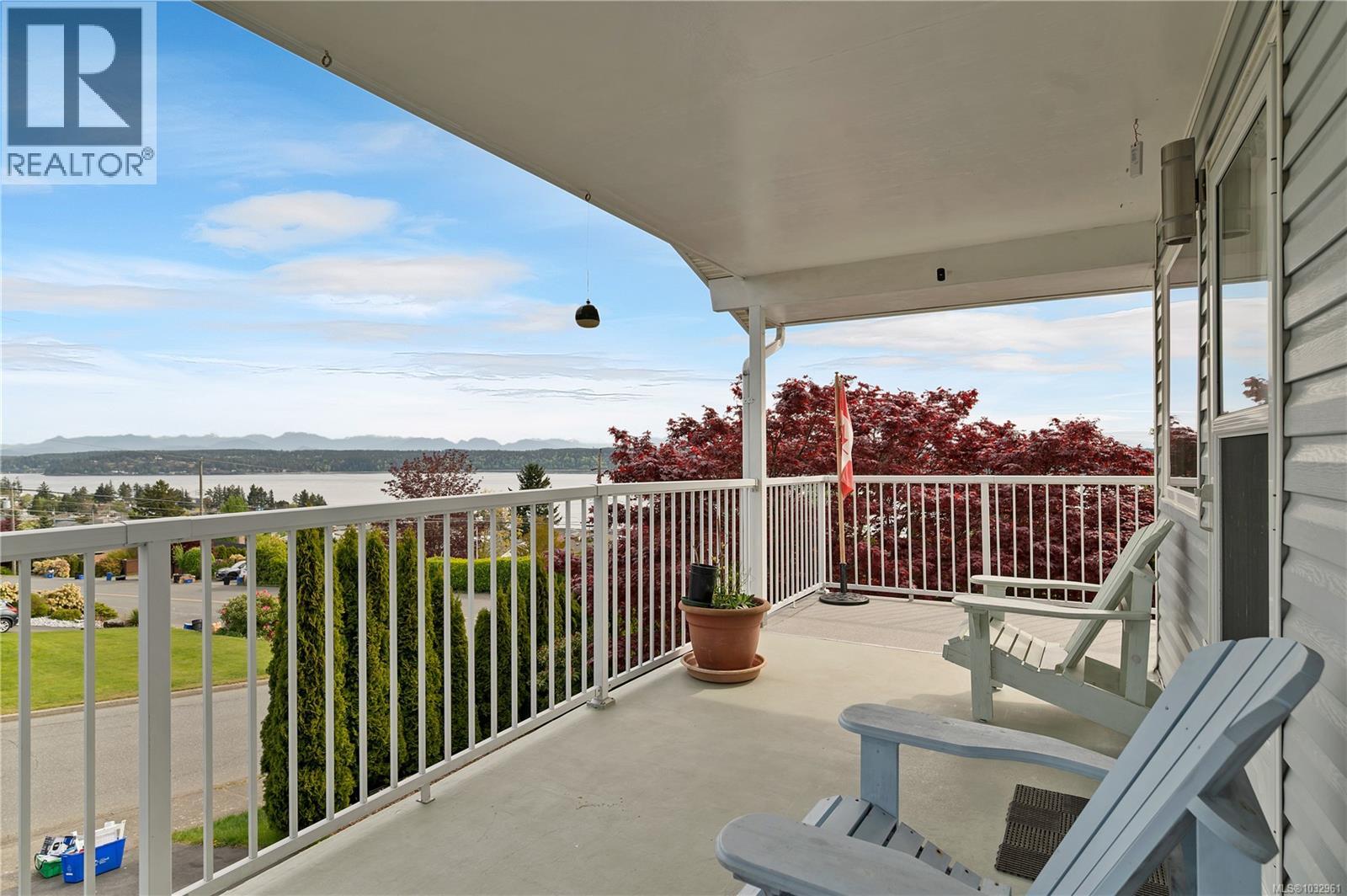 208 Alder St S, Campbell River, British Columbia  V9W 2N6 - Photo 3 - 1032961