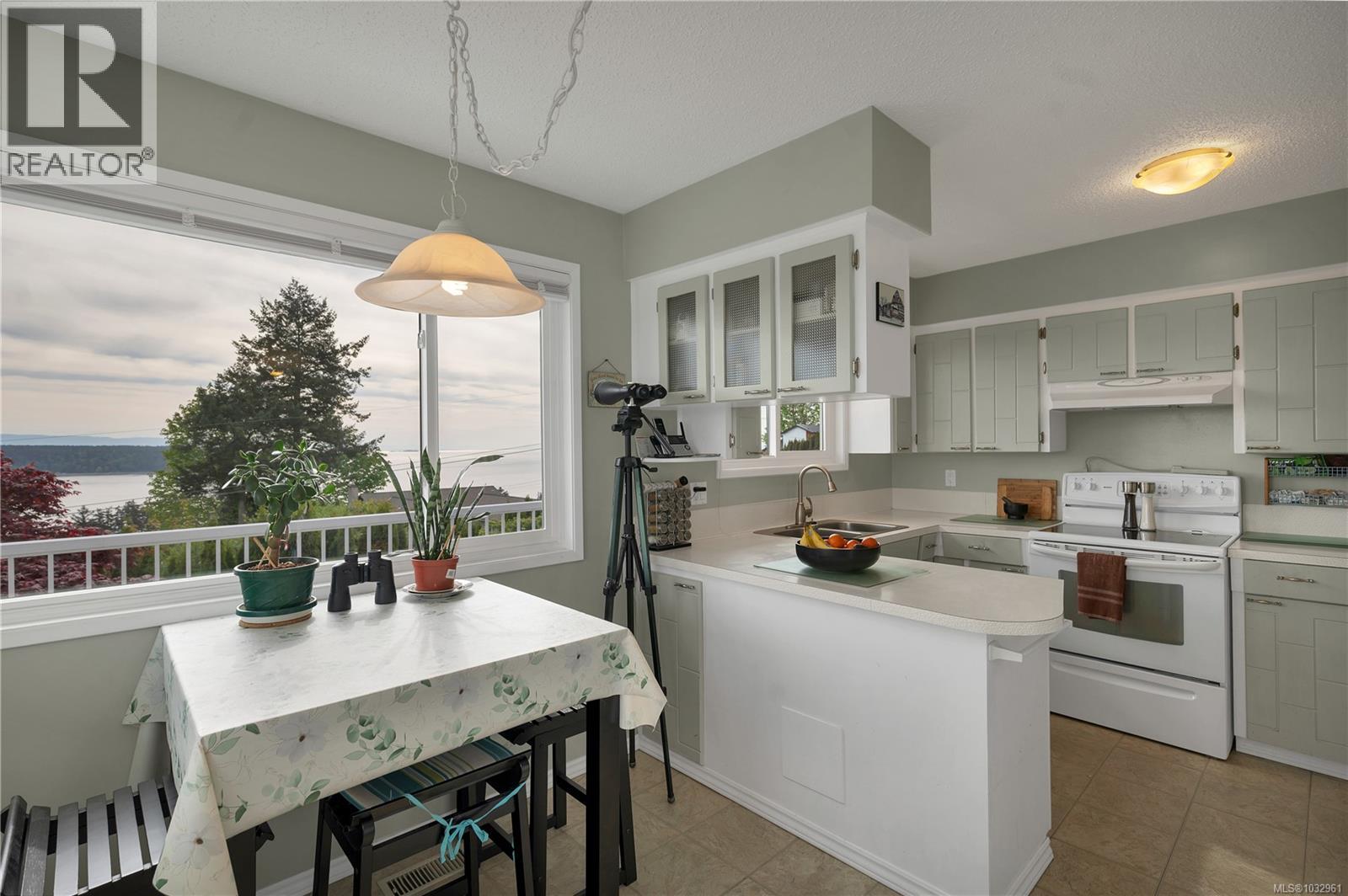 208 Alder St S, Campbell River, British Columbia  V9W 2N6 - Photo 5 - 1032961