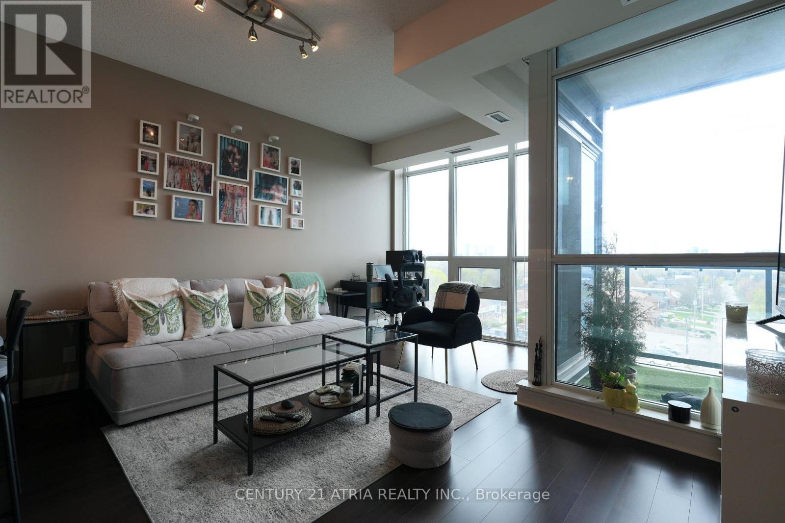 709 - 1185 The Queensway Avenue, Toronto, Ontario  M8Z 0C6 - Photo 3 - W13076982