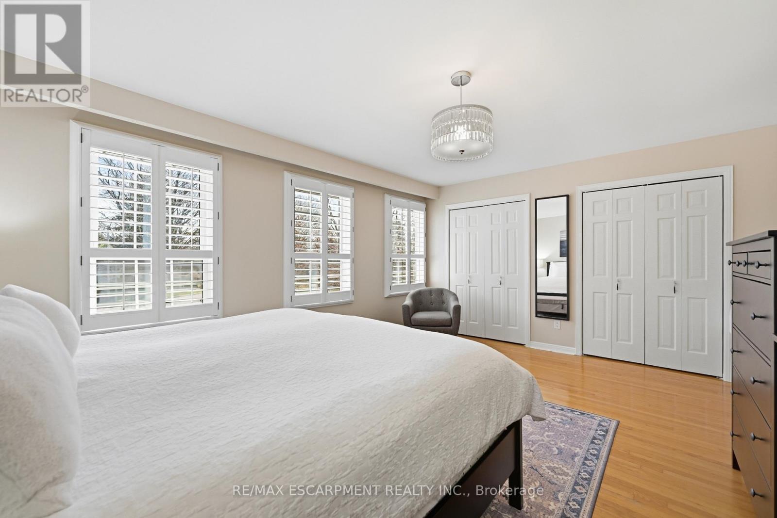 248 Applevale Court, Burlington, Ontario  L7L 2B9 - Photo 19 - W13076994