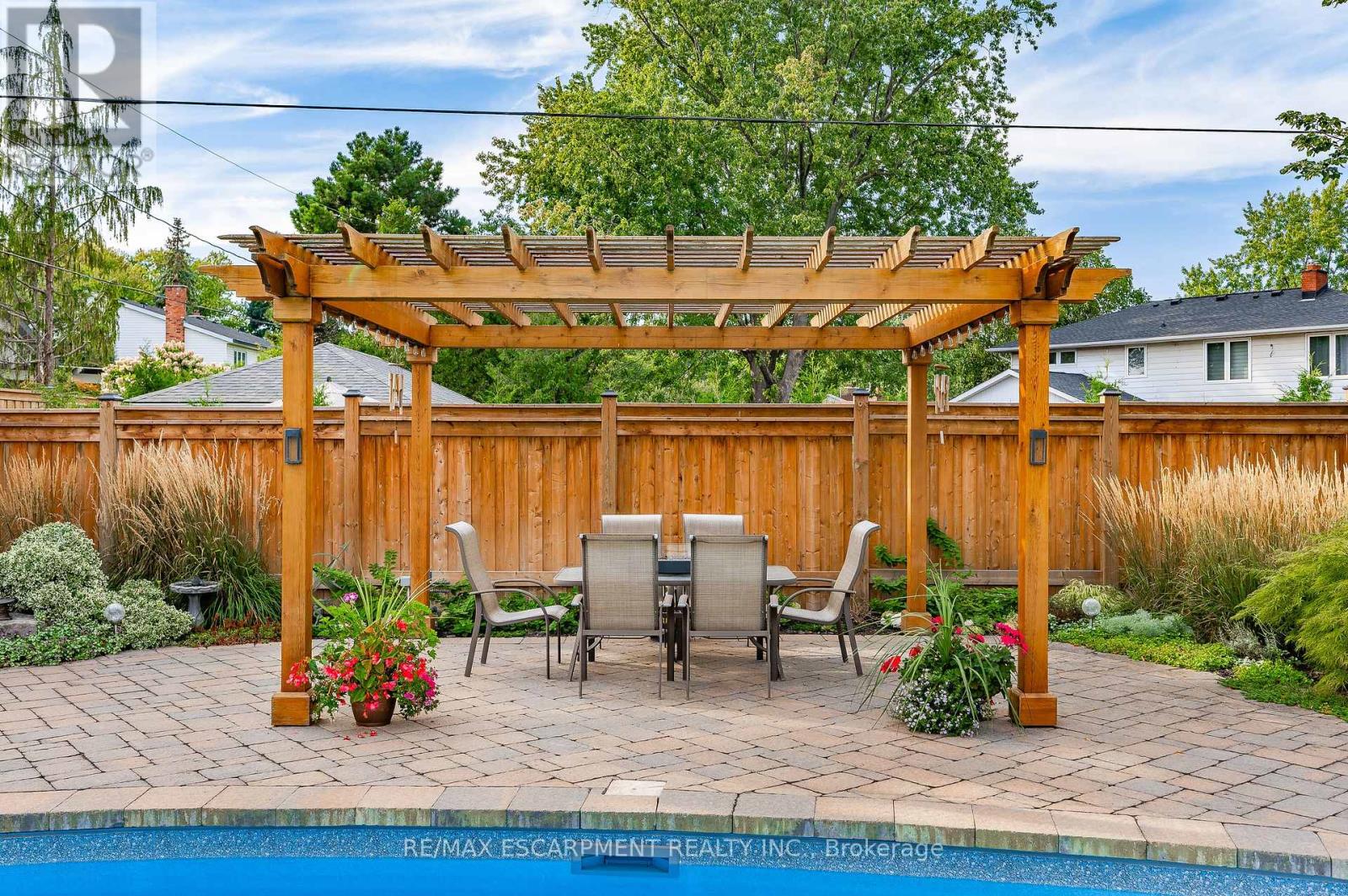 248 Applevale Court, Burlington, Ontario  L7L 2B9 - Photo 37 - W13076994