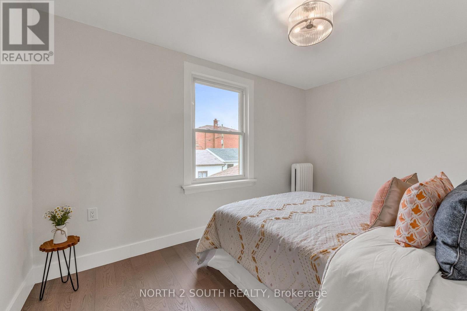 28 Teignmouth Avenue, Toronto, Ontario  M6E 1S7 - Photo 18 - W13077016