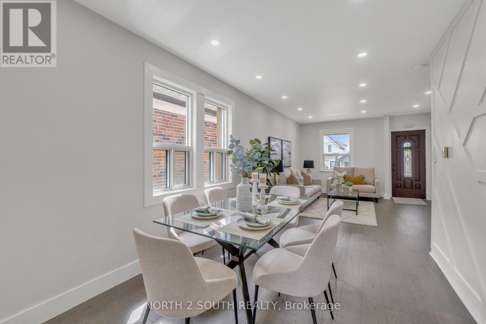 28 Teignmouth Avenue, Toronto, Ontario  M6E 1S7 - Photo 9 - W13077016