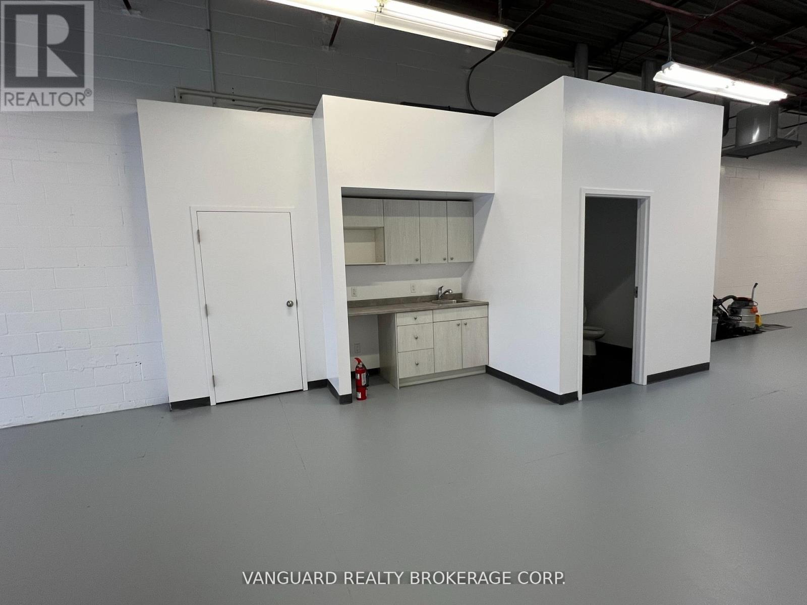 19 - 45 Brisbane Road, Toronto, Ontario  M3J 2K1 - Photo 4 - W13077082