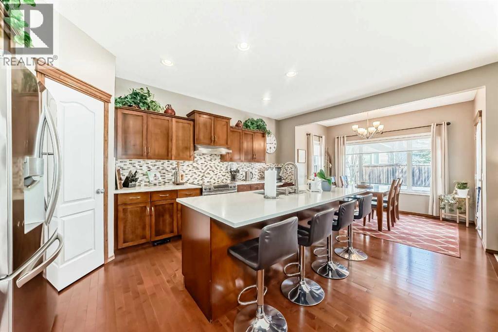 182 Chapalina Close Se, Calgary, Alberta  T2X 3X2 - Photo 7 - A2307147