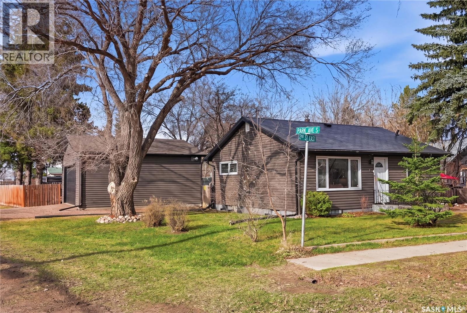 1 2nd Street E, Langham, Saskatchewan  S0K 2L0 - Photo 2 - SK034725