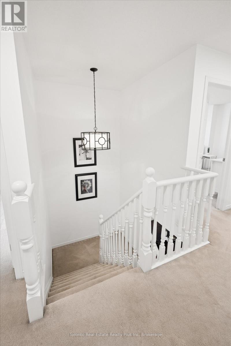 14 Mossgrove Drive, Kitchener, Ontario  N2P 2Y8 - Photo 24 - X13077064