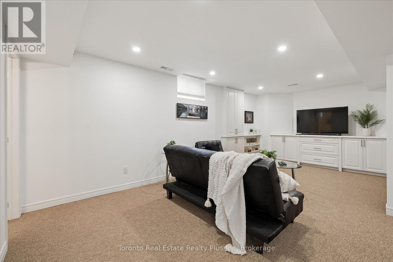 14 Mossgrove Drive, Kitchener, Ontario  N2P 2Y8 - Photo 36 - X13077064