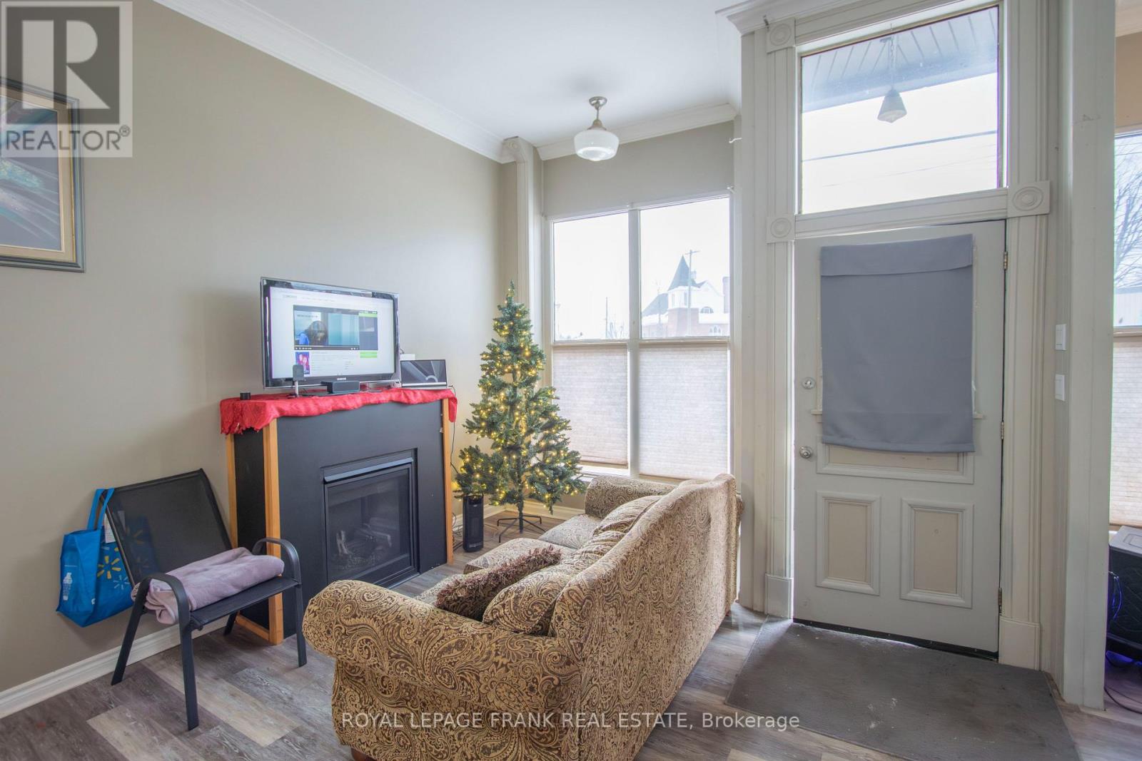 49 Main Street, Kawartha Lakes, Ontario  K0M 1A0 - Photo 10 - X12781172