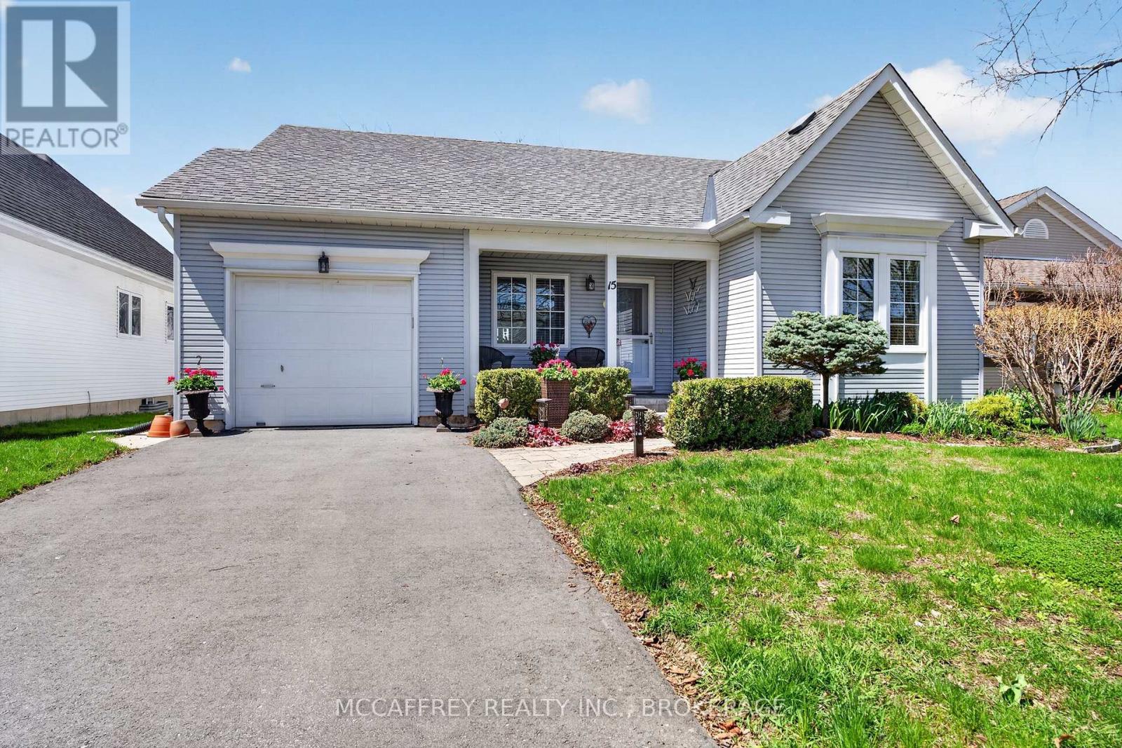 15 ABBEY DAWN DRIVE, Loyalist, Ontario