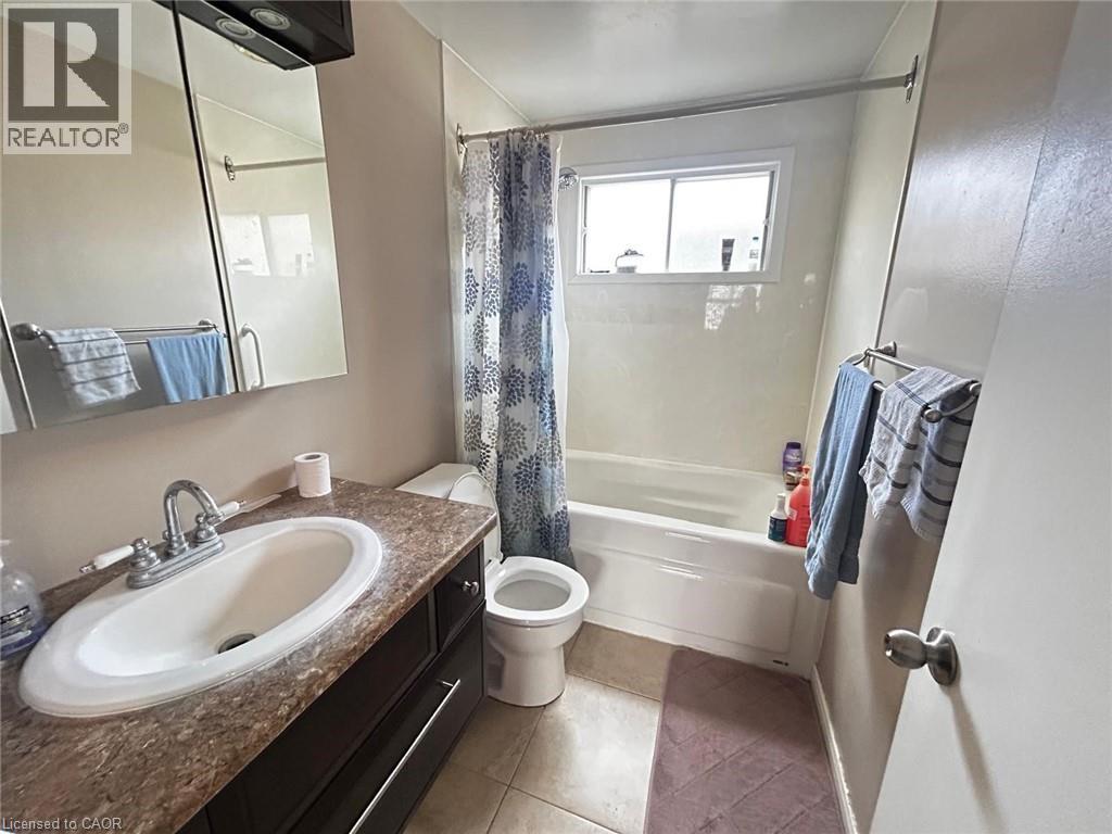 254 Camille Crescent, Waterloo, Ontario  N2K 3B6 - Photo 11 - 40826303