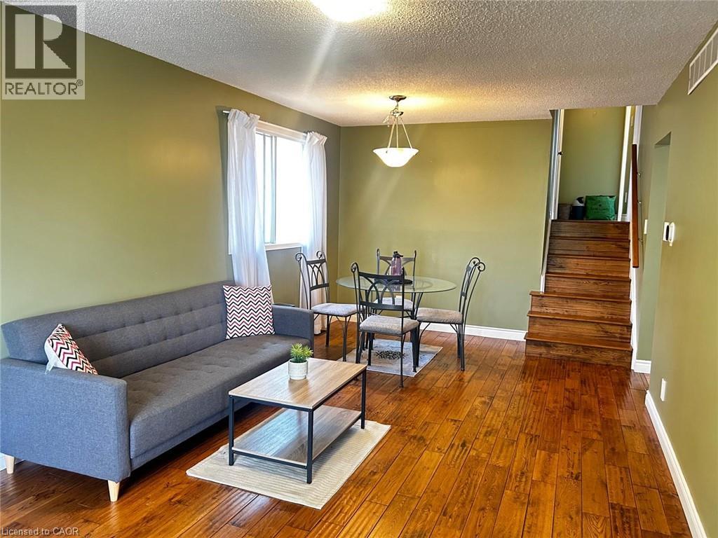 254 Camille Crescent, Waterloo, Ontario  N2K 3B6 - Photo 4 - 40826303