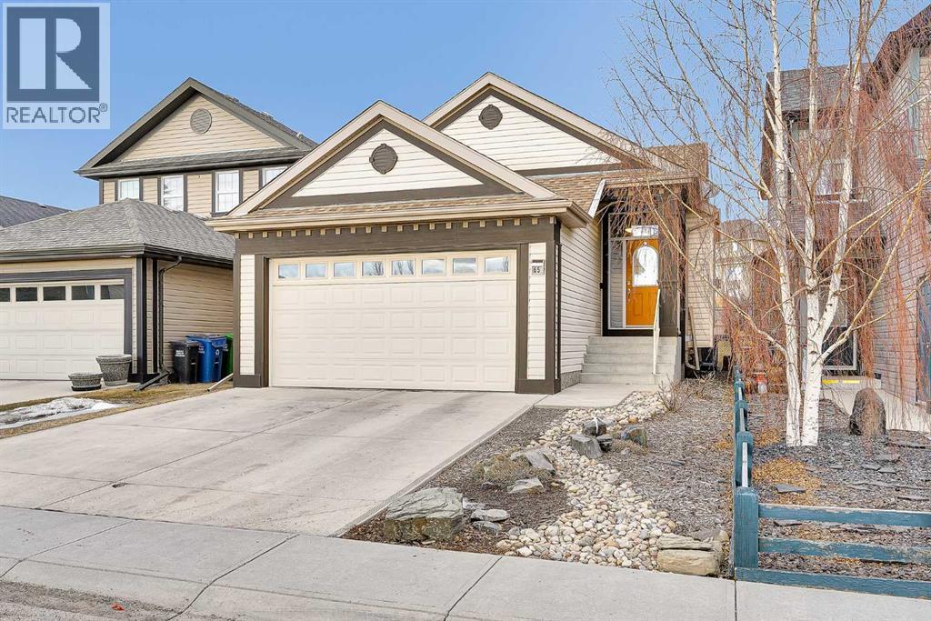 65 Sunset Heights, Cochrane, Alberta  T4C 0C7 - Photo 1 - A2283840