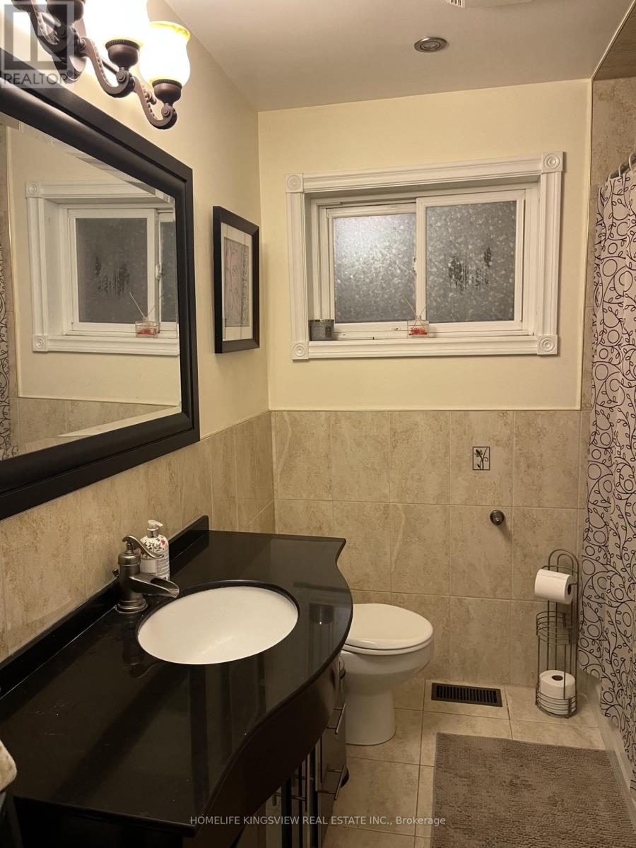 46 Clayhall Crescent, Toronto, Ontario  M3J 1W6 - Photo 7 - W13068646