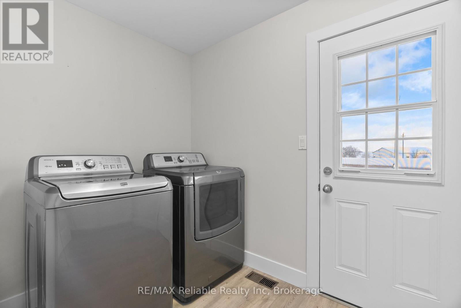 61 Wilson Street, Huron East, Ontario  N0K 1W0 - Photo 19 - X12631018