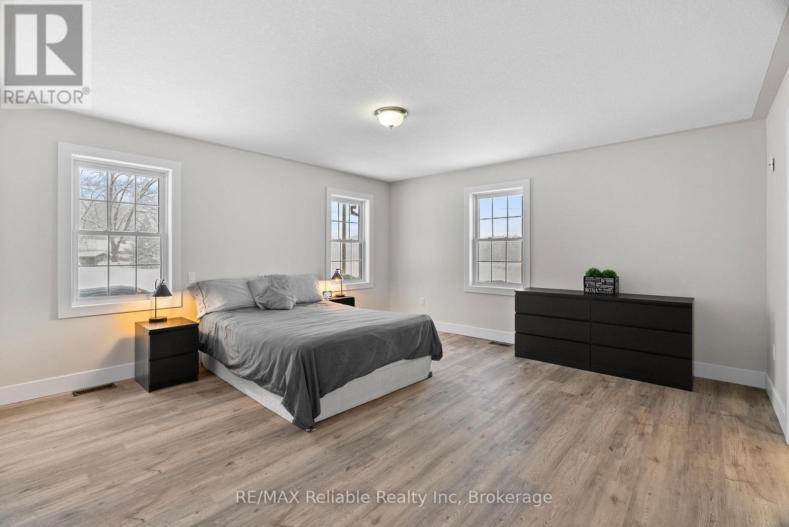 61 Wilson Street, Huron East, Ontario  N0K 1W0 - Photo 13 - X12631018