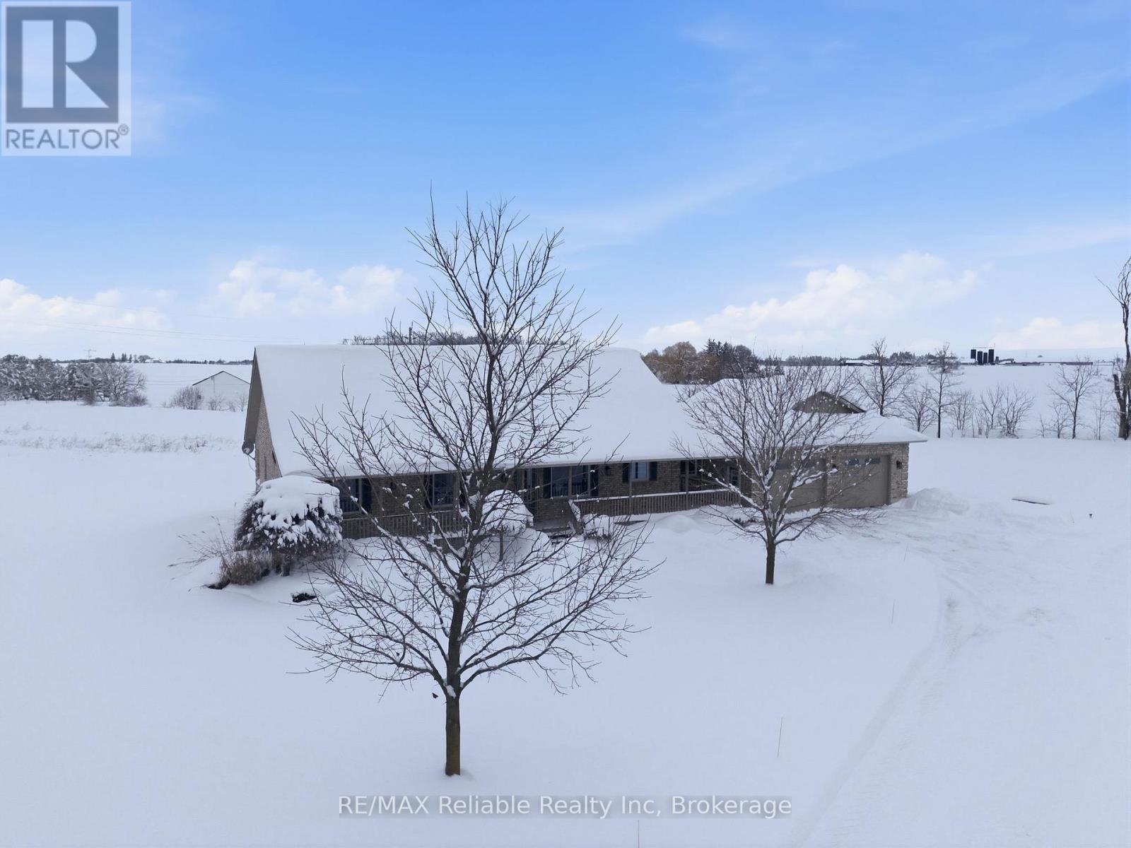 61 Wilson Street, Huron East, Ontario  N0K 1W0 - Photo 38 - X12631018