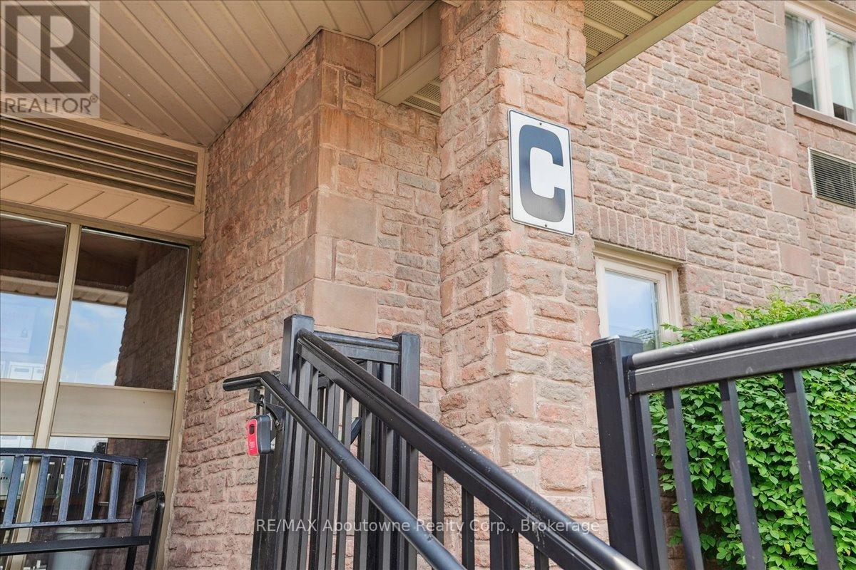 62 - 3050 Pinemeadow Drive, Burlington, Ontario  L7M 3X5 - Photo 4 - W13077238