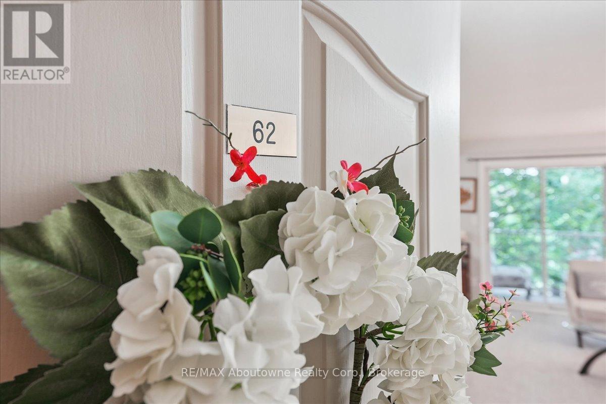 62 - 3050 Pinemeadow Drive, Burlington, Ontario  L7M 3X5 - Photo 7 - W13077238