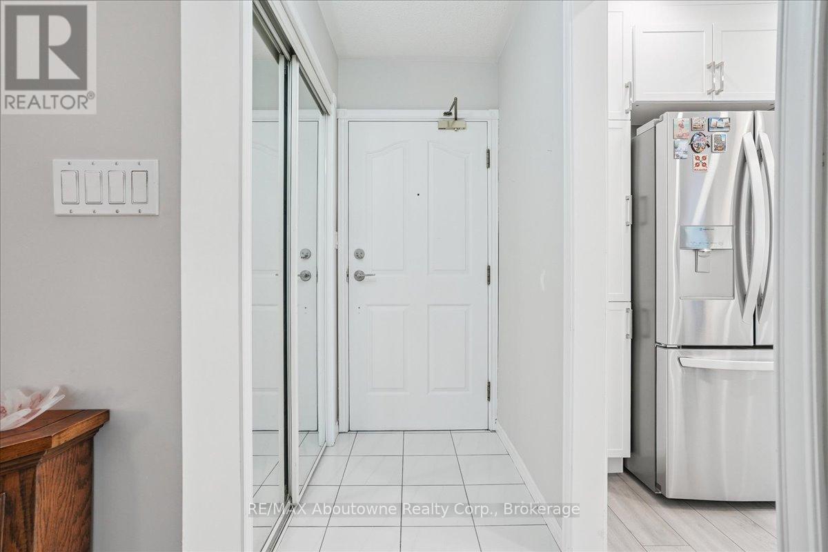 62 - 3050 Pinemeadow Drive, Burlington, Ontario  L7M 3X5 - Photo 9 - W13077238