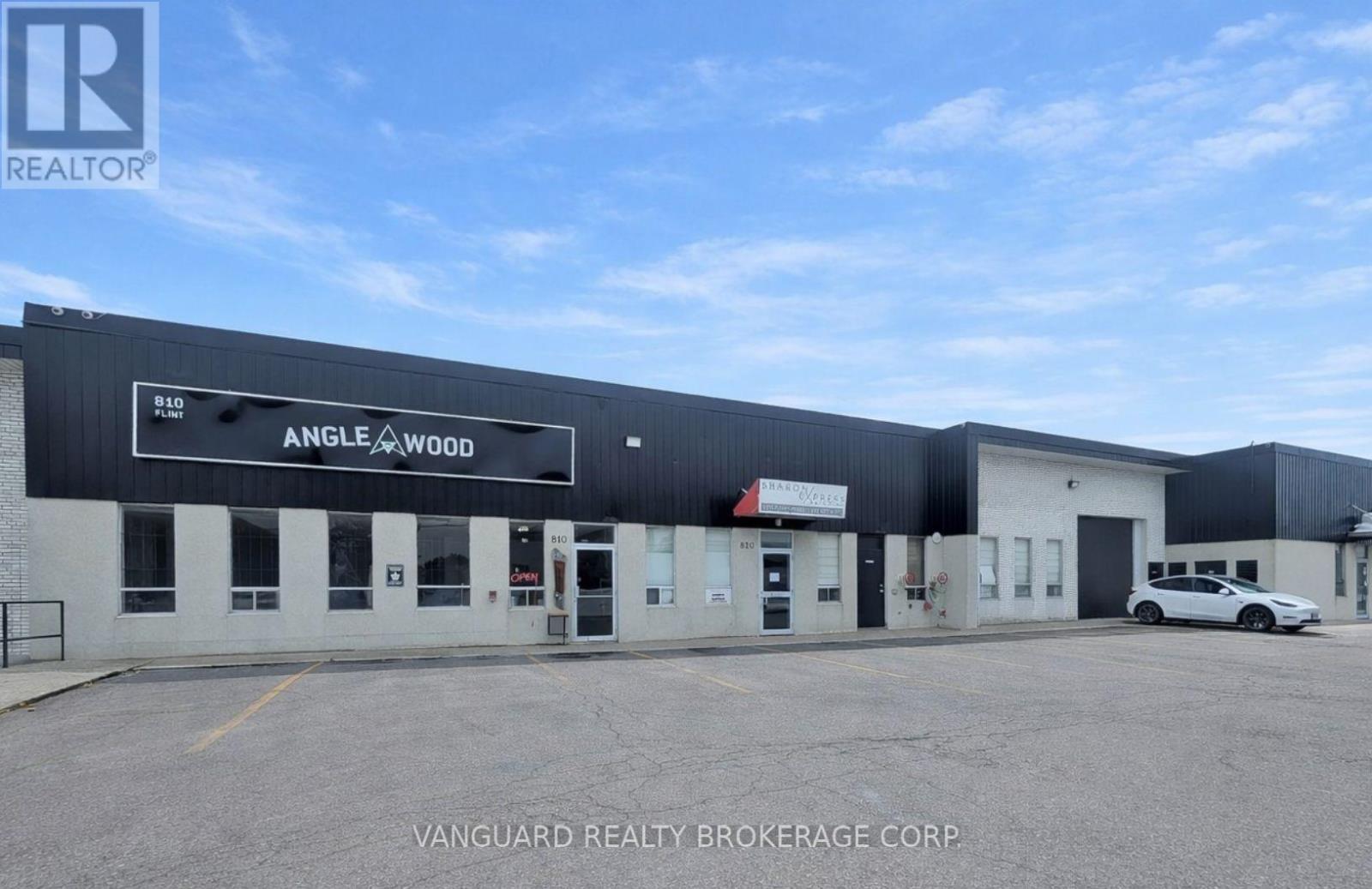 810-820 FLINT ROAD, Toronto, Ontario
