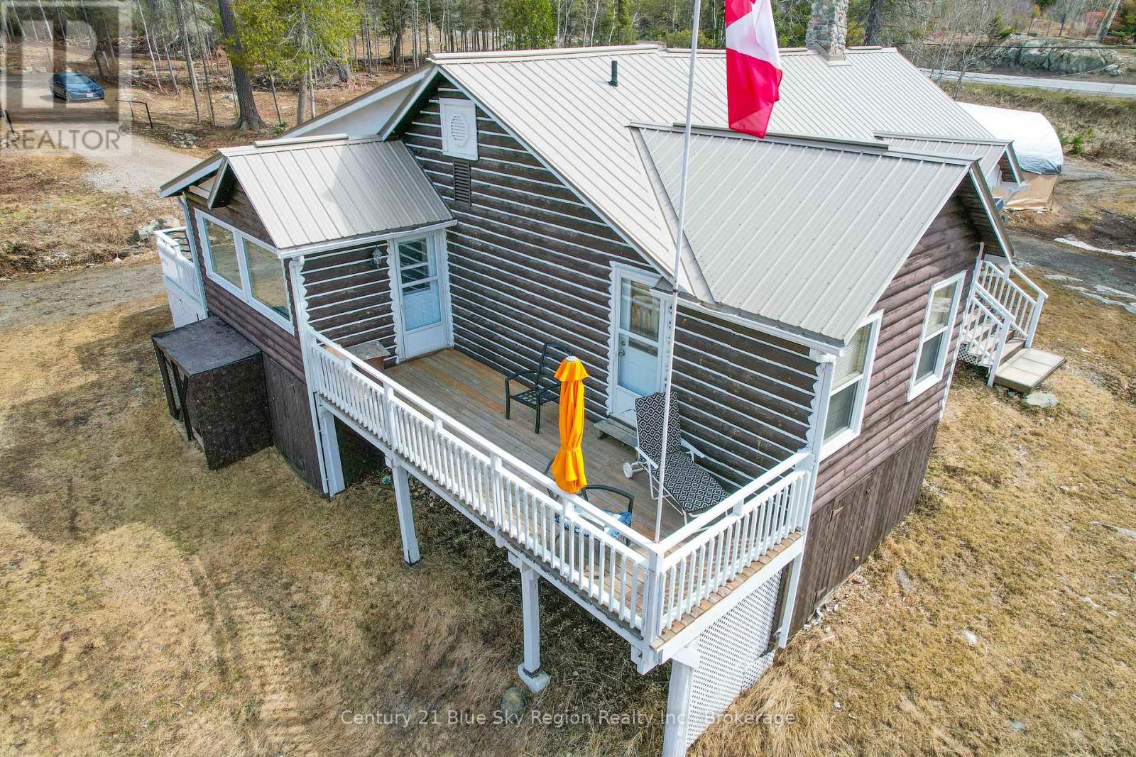 6454 & 6450 Highway 11n Highway, Temagami, Ontario  P0H 2H0 - Photo 2 - X13077212