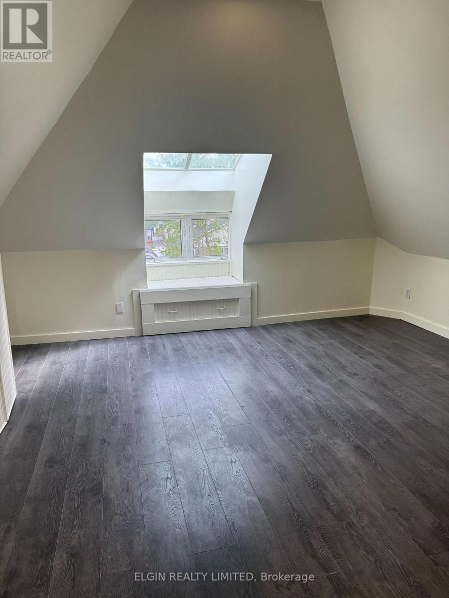 Upper - 11 Forest Avenue, St. Thomas, Ontario  N5R 2J1 - Photo 20 - X13077062