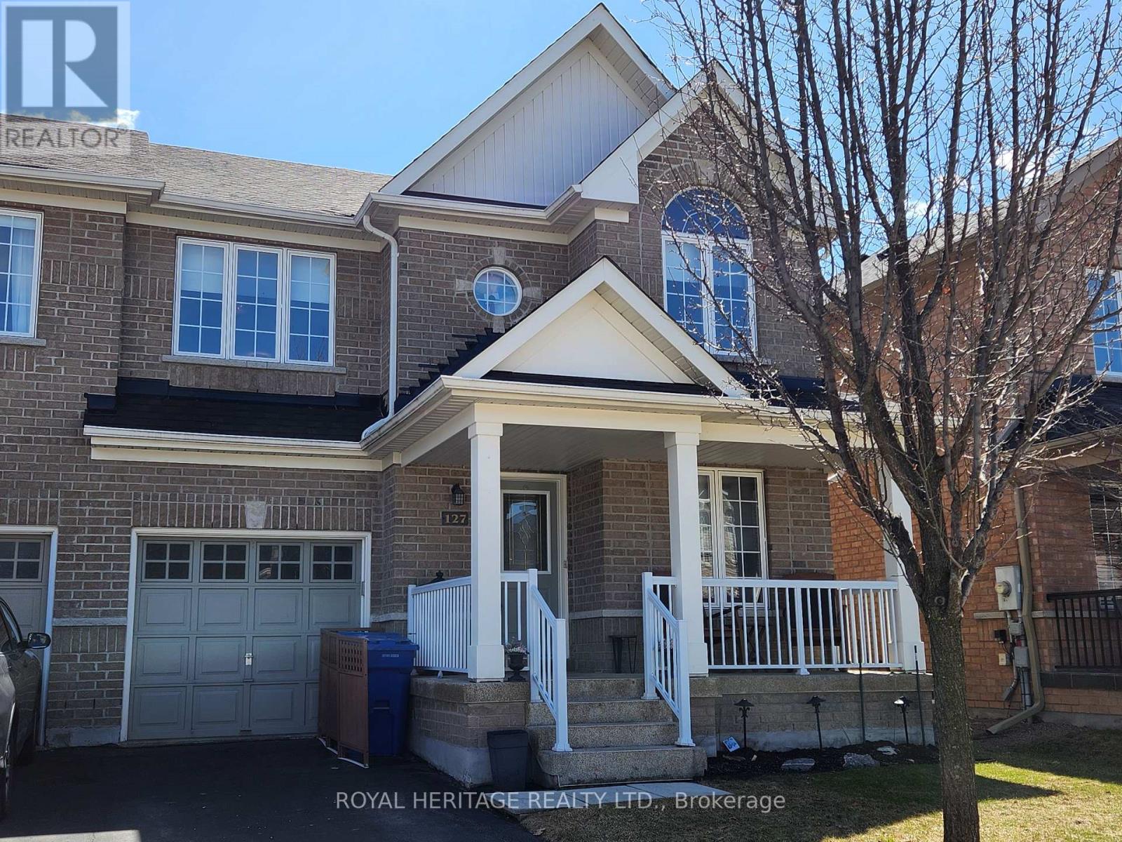 127 KNAPTON DRIVE, Newmarket, Ontario
