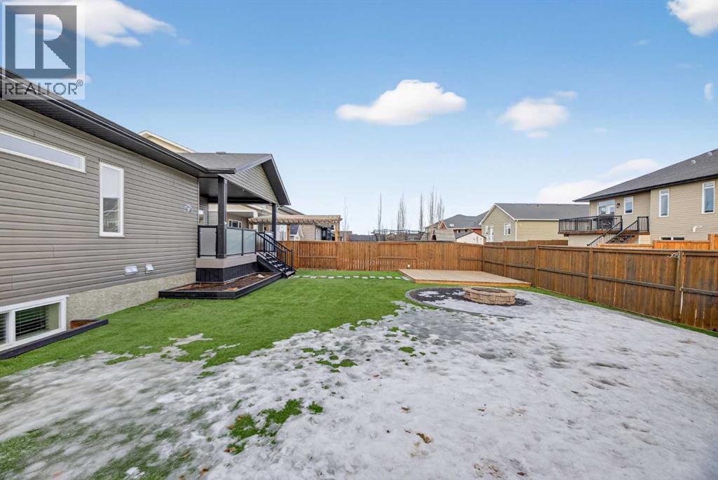 17 Viceroy Crescent, Olds, Alberta  T4H 0C4 - Photo 6 - A2286606