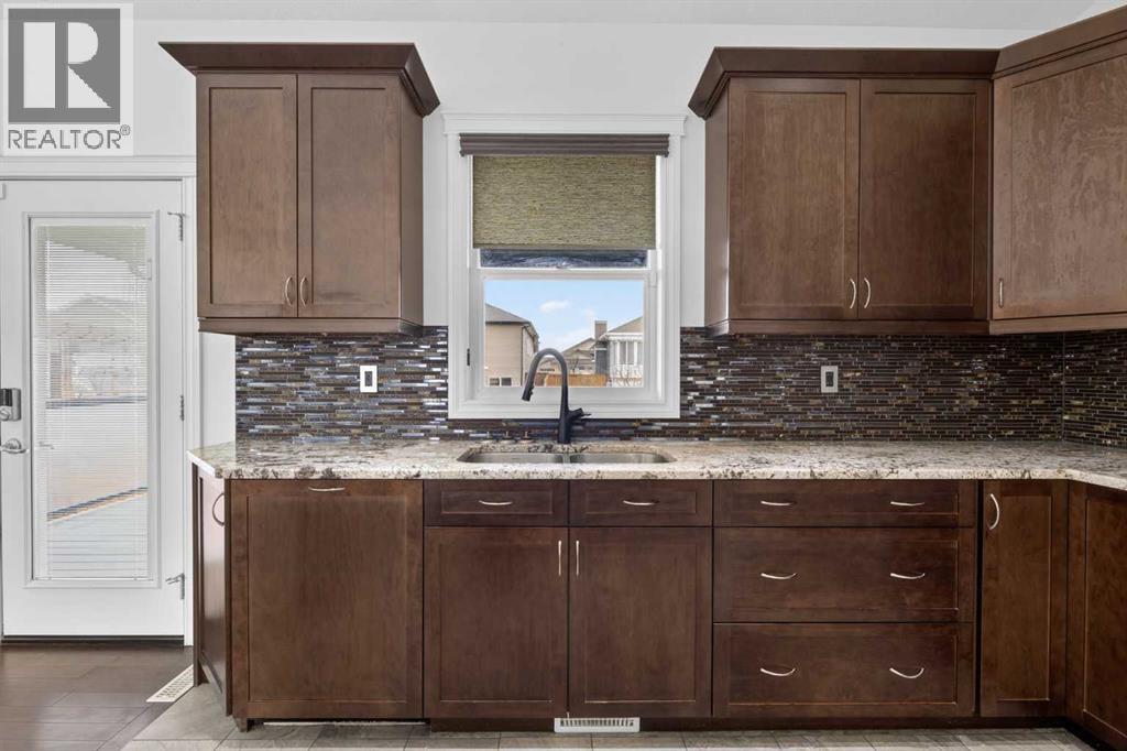 17 Viceroy Crescent, Olds, Alberta  T4H 0C4 - Photo 27 - A2286606