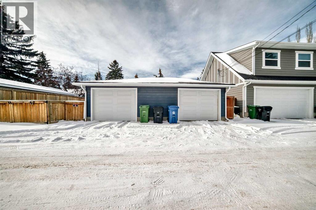 3304 46 Street SW, Calgary, Alberta  T3E 3W8 - Photo 3 - A2301425