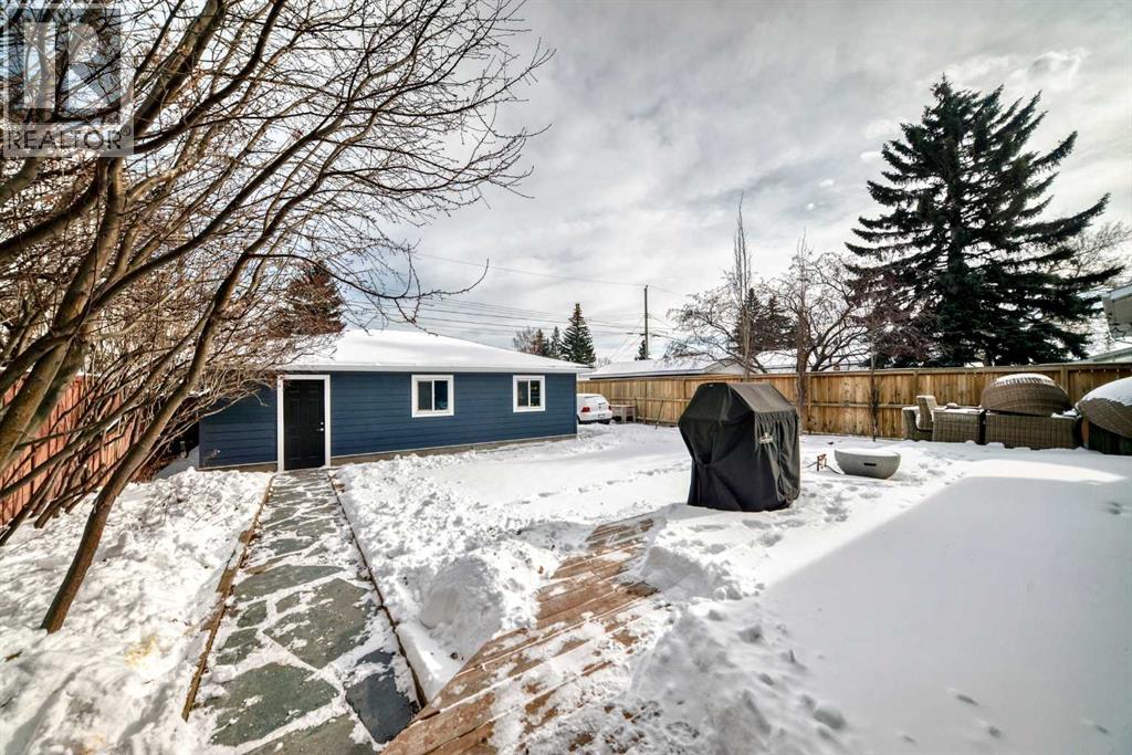 3304 46 Street SW, Calgary, Alberta  T3E 3W8 - Photo 27 - A2301425