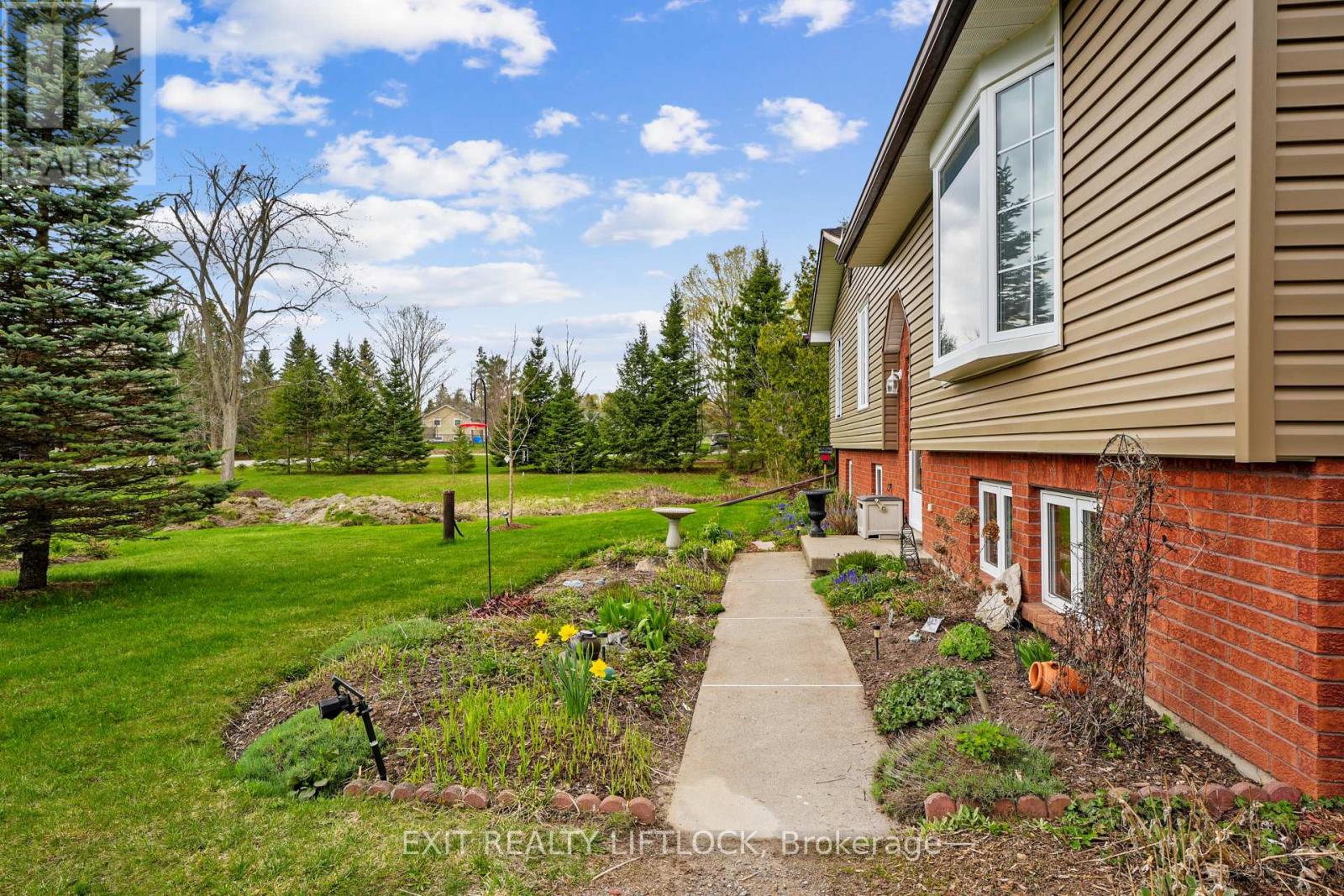 31 Killdeer Drive, Kawartha Lakes, Ontario  K0L 2W0 - Photo 3 - X13077106