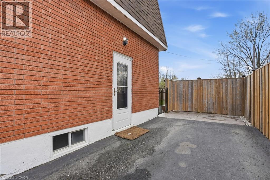 282 Roach Avenue, Welland, Ontario  L3C 2W4 - Photo 38 - 40825615