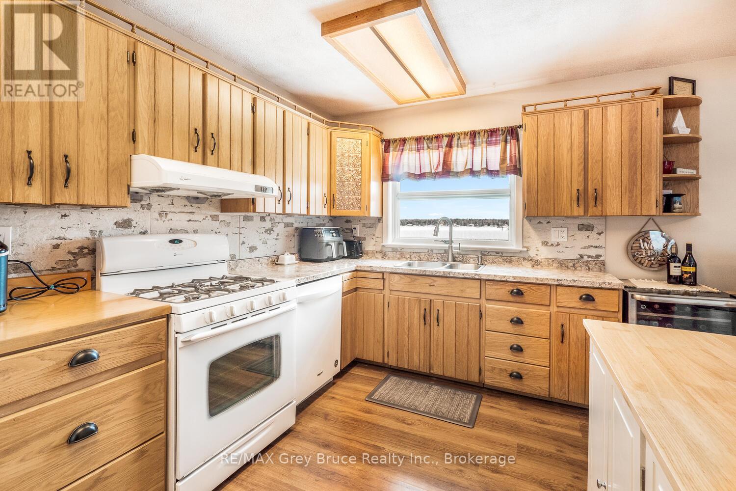 109 Widgeon Cove Road, Northern Bruce Peninsula, Ontario  N0H 2T0 - Photo 9 - X13077128