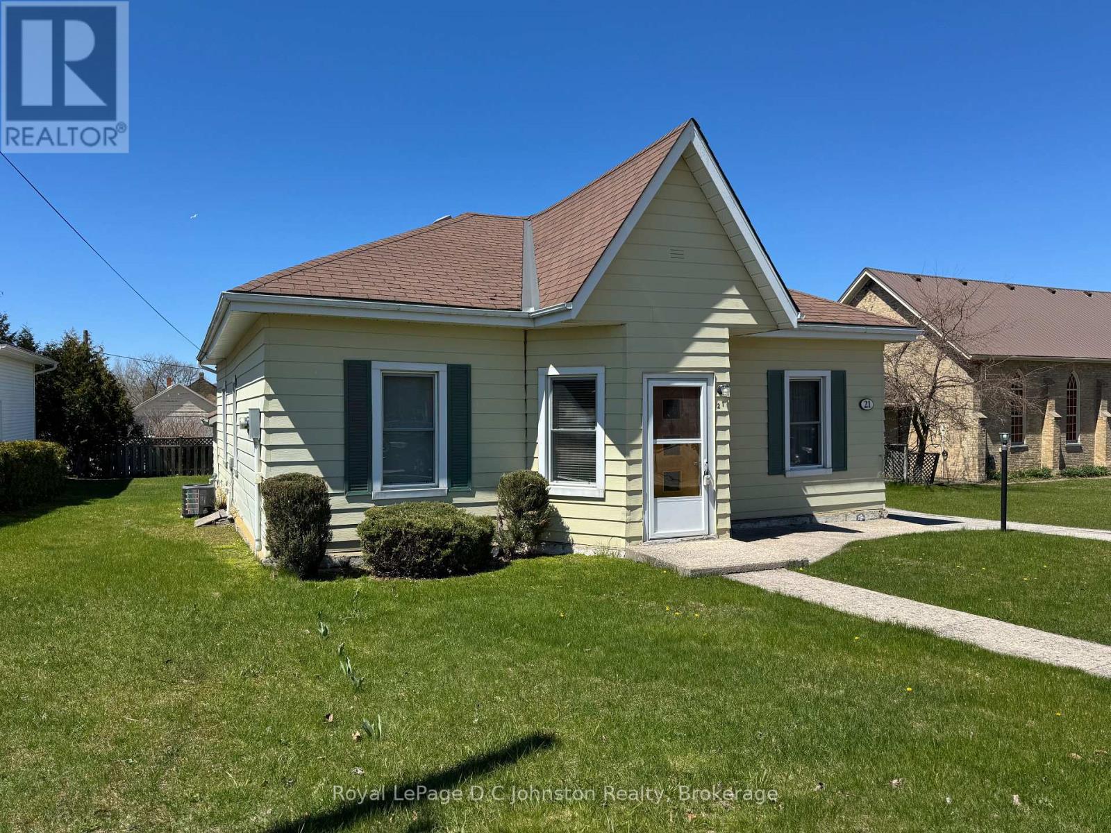 21 VICTORIA STREET S, Saugeen Shores, Ontario
