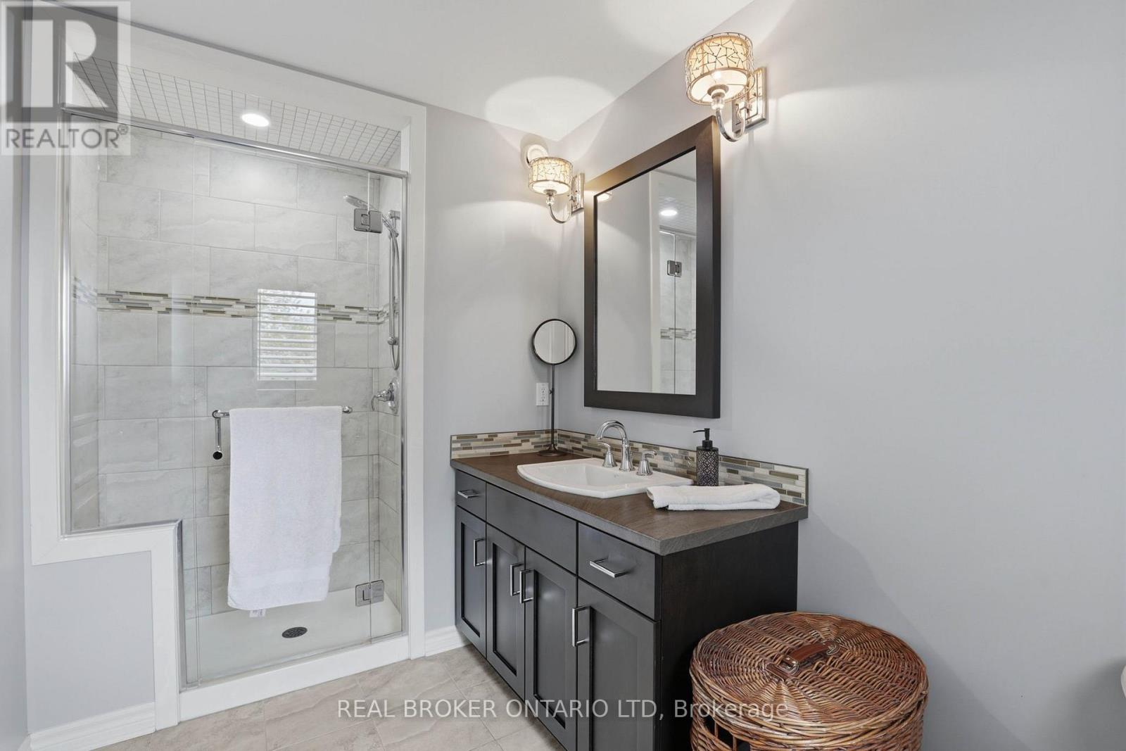 20 Majestic Court, St. Thomas, Ontario  N5R 0B9 - Photo 24 - X13076342