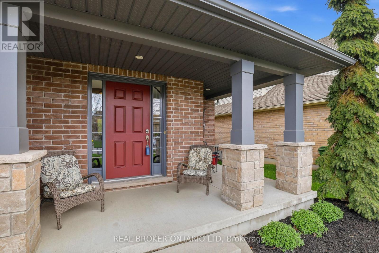 20 Majestic Court, St. Thomas, Ontario  N5R 0B9 - Photo 4 - X13076342