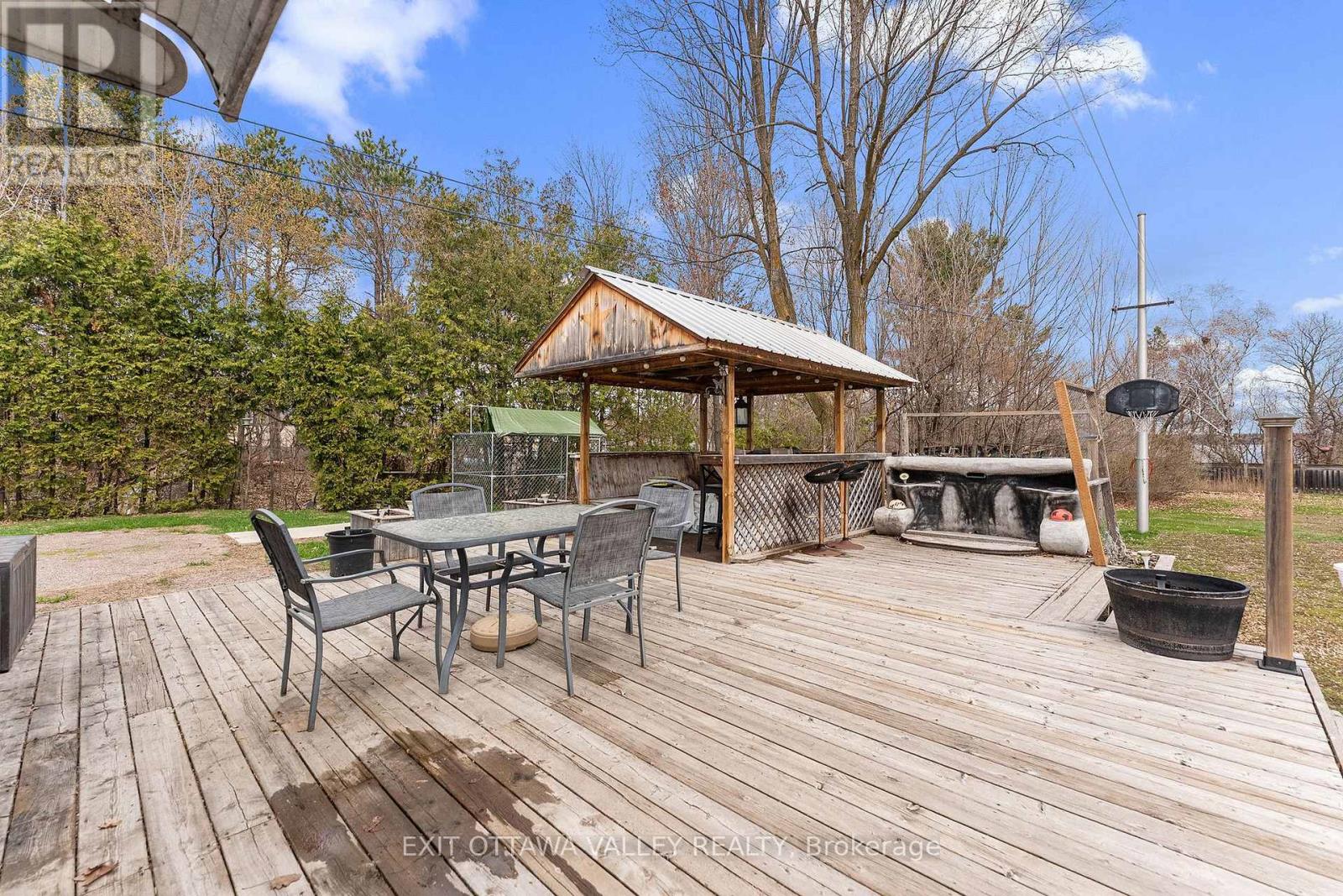 1165 Pembroke Street E, Laurentian Valley, Ontario  K8A 7R4 - Photo 13 - X13077328