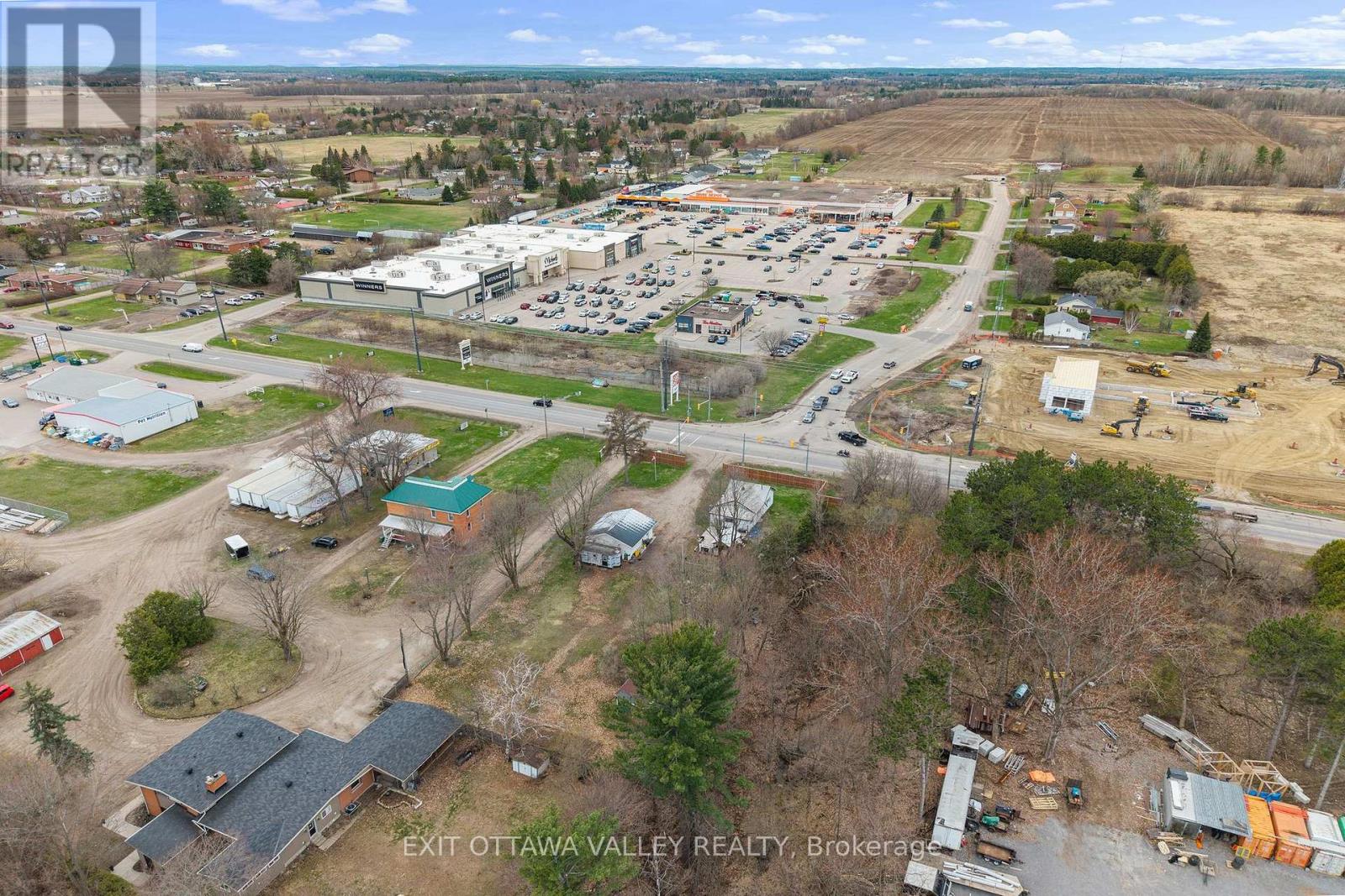 1165 Pembroke Street E, Laurentian Valley, Ontario  K8A 7R4 - Photo 14 - X13077328