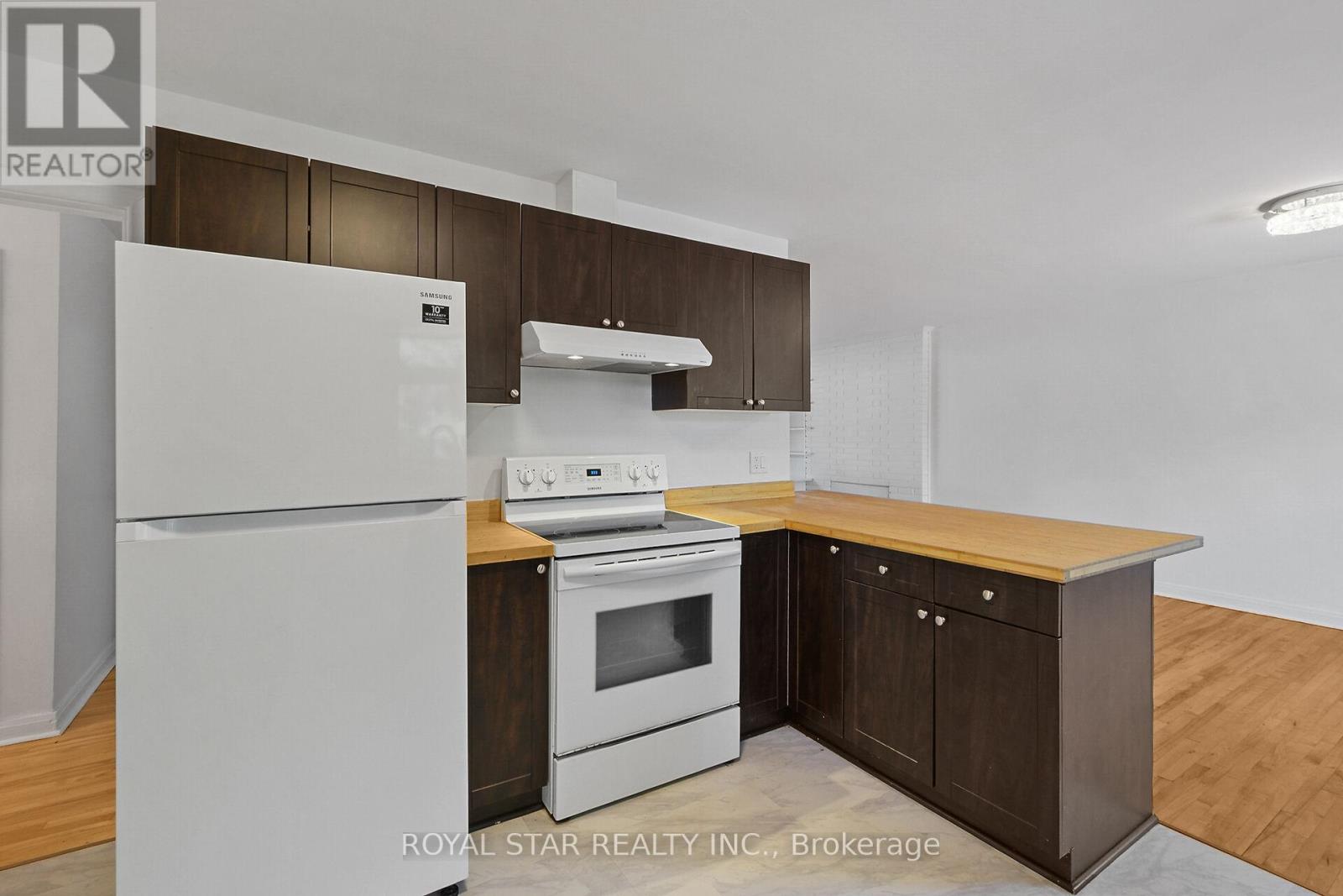 10 DELONG DRIVE - Photo 20