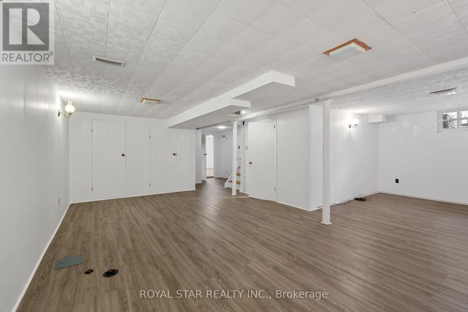 10 DELONG DRIVE - Photo 34