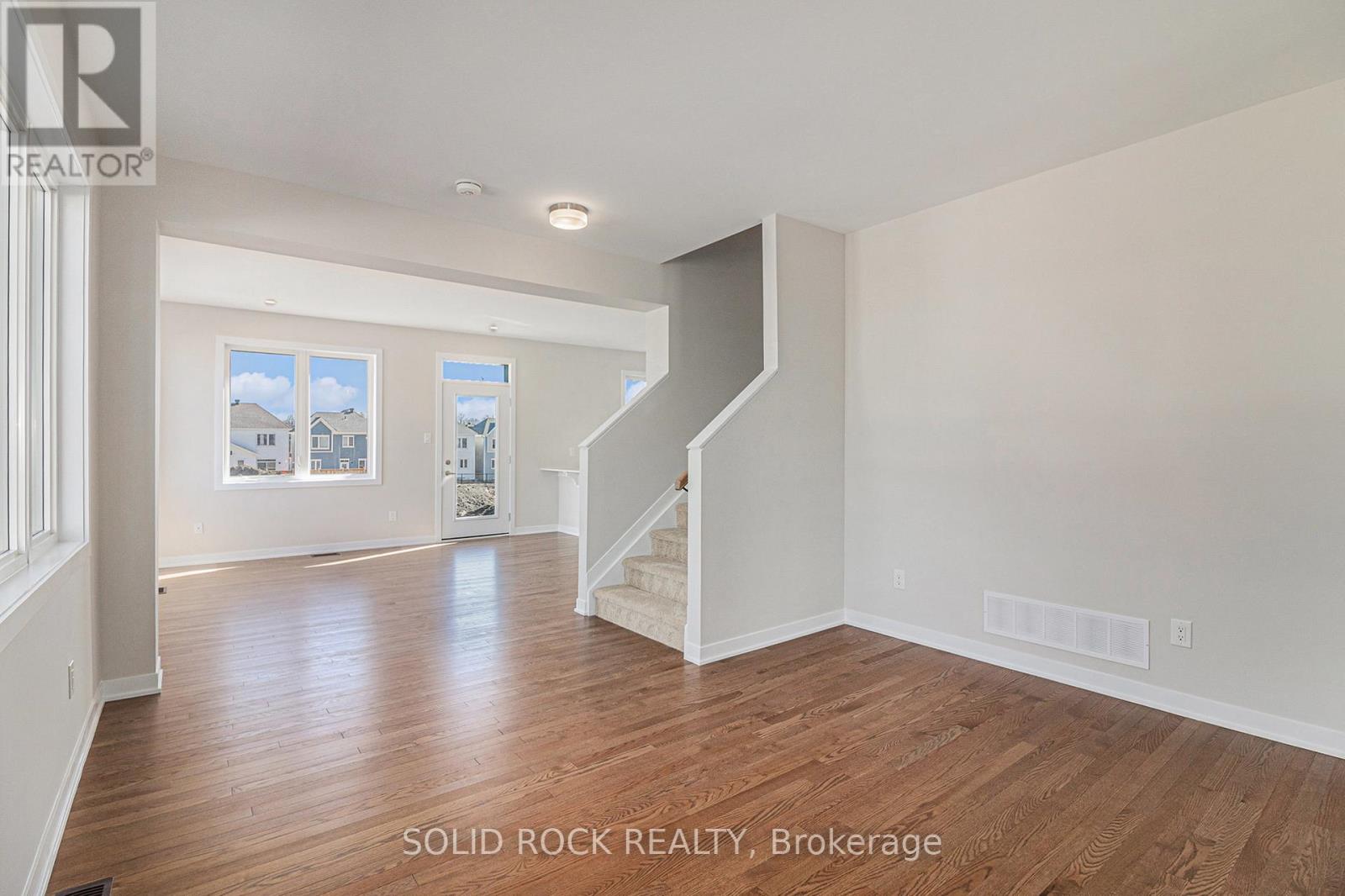 208 Beebalm Crescent, Ottawa, Ontario  K2J 7H1 - Photo 5 - X13077142